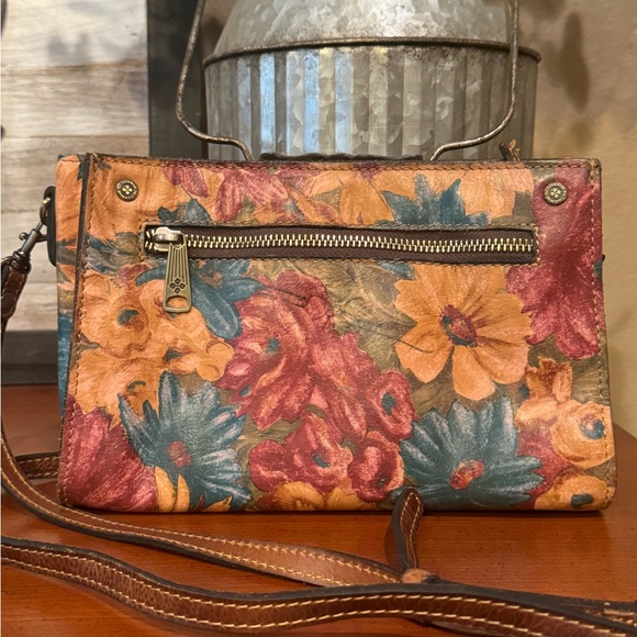 Patricia Nash Crossbody - Picture 2 of 6